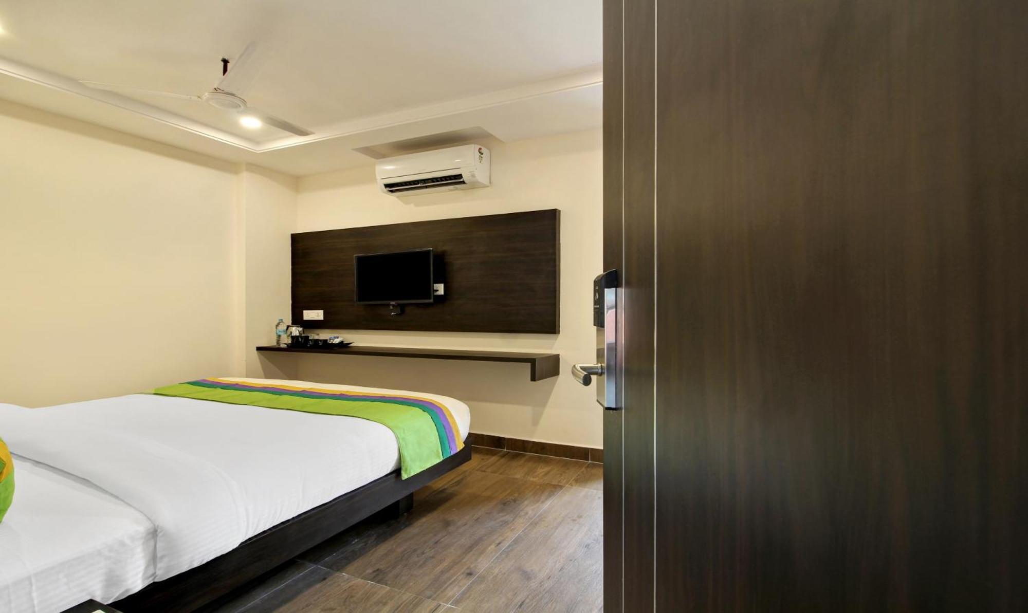 Treebo Trend Excella Hotel Visakhapatnam Exterior foto