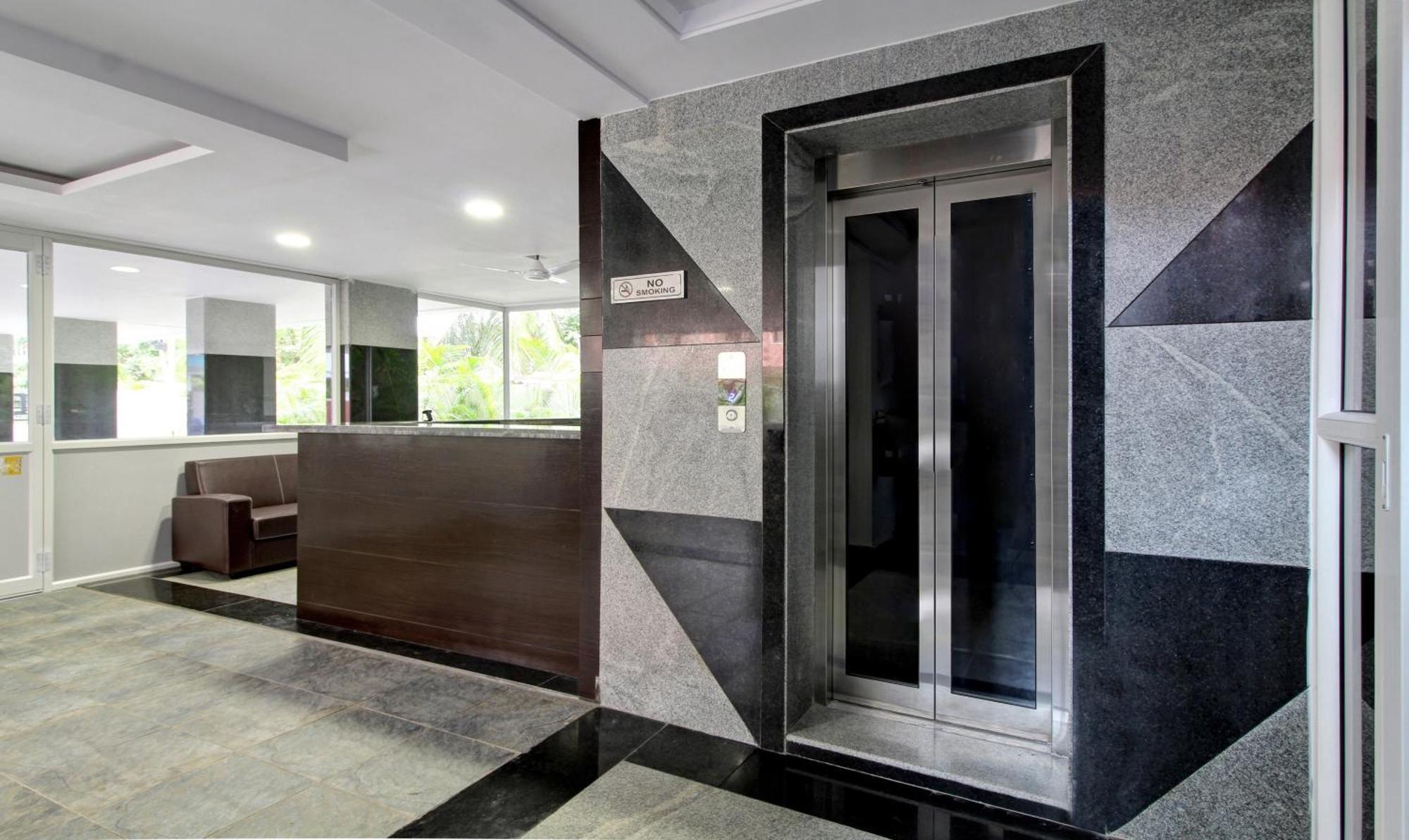 Treebo Trend Excella Hotel Visakhapatnam Exterior foto
